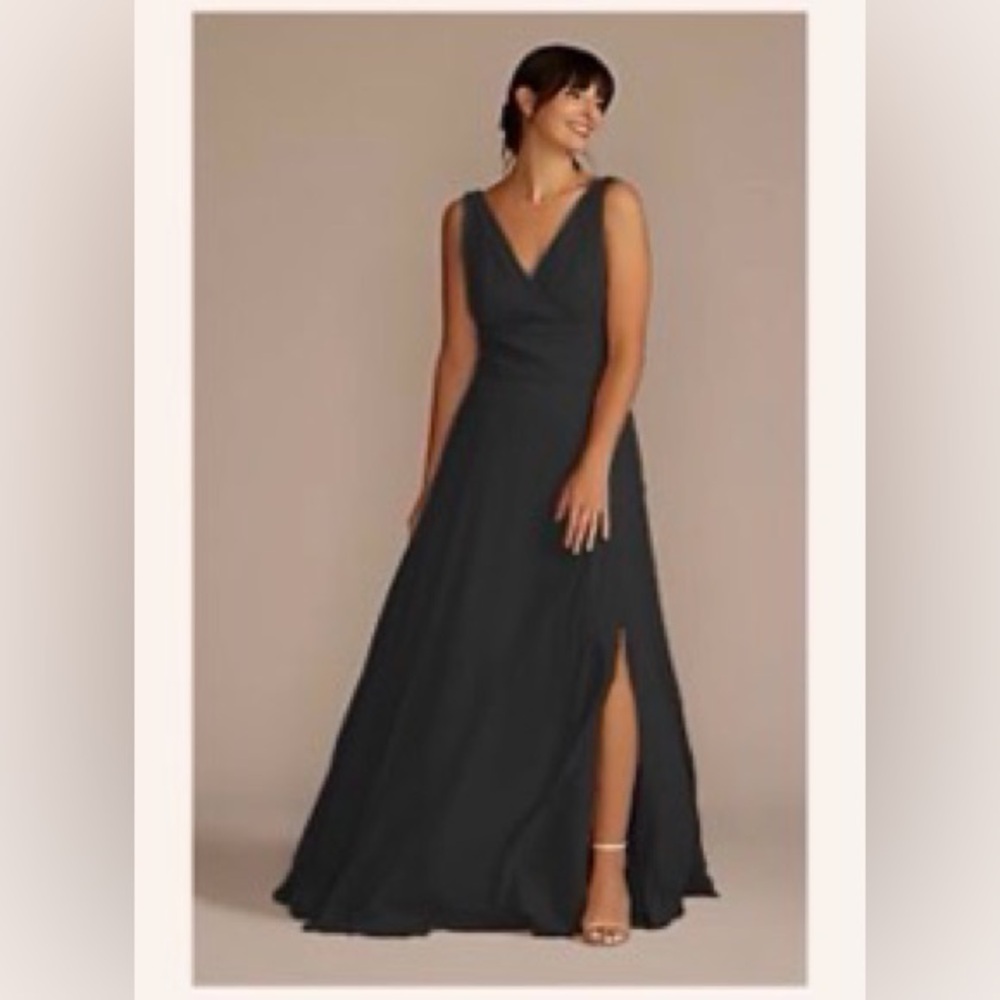 Elegant Black Sleeveless Dress